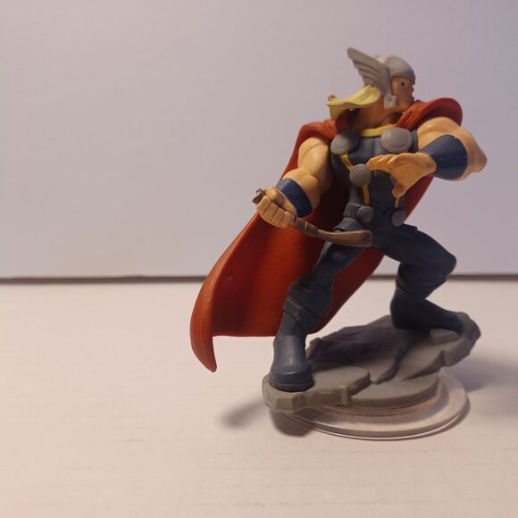 Disney Infinity: Marvel Super Heroes 2.0 Edition Thor Figure - Picture 3 of 6